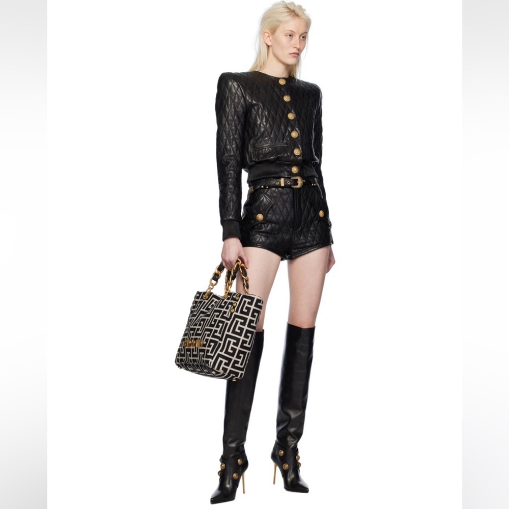 BALMAIN
Black Quilted Leather Shorts